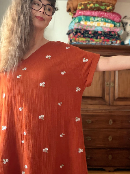 A-formad klänning / tunika  i tegelfärgad muslin