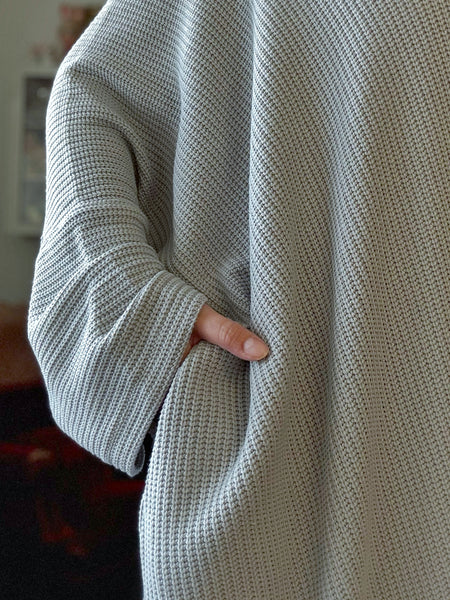 Sjok / kaftan stickad ljusgrå