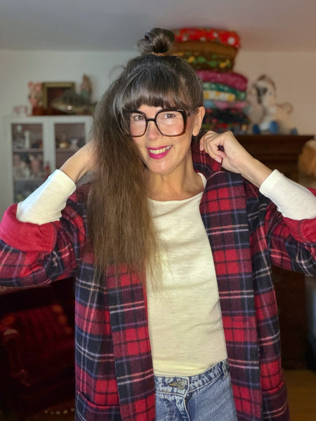 Oversized kavaj i rödrutig ull