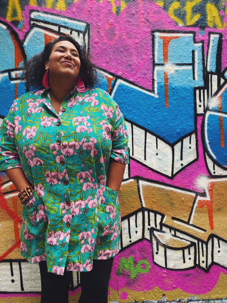 Städrock, svart med vita prickar