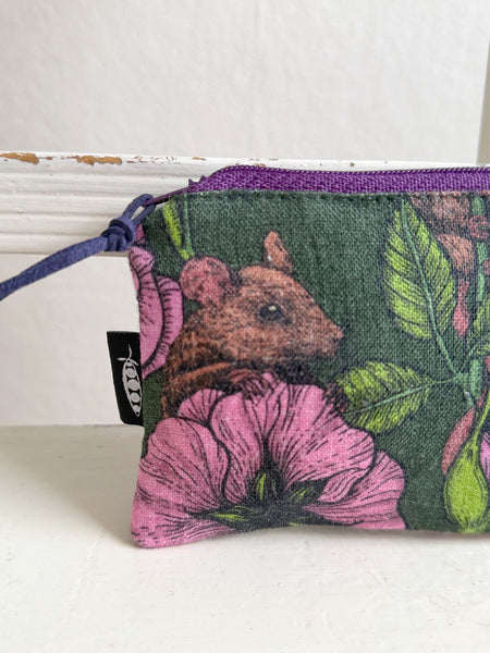 Börs med rosa blommor & möss