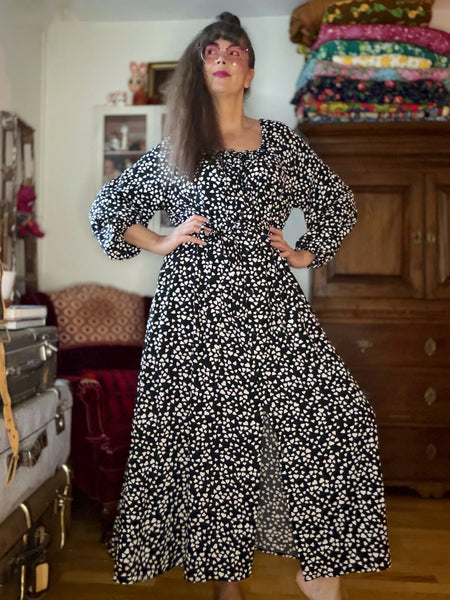 Långklänning med knappar hela vägen, svart & vit