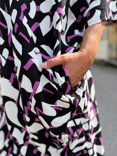 Sjok / kaftan i svart & lila