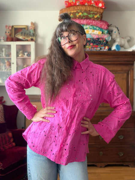 Skjorta i cerise brodyr & bomull