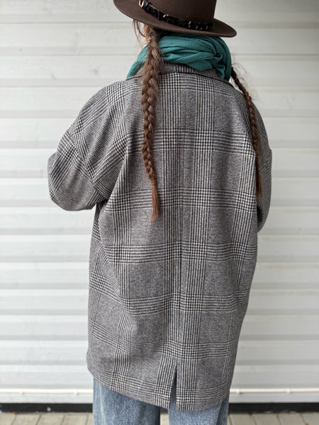 Oversized kavaj i grårutig ull