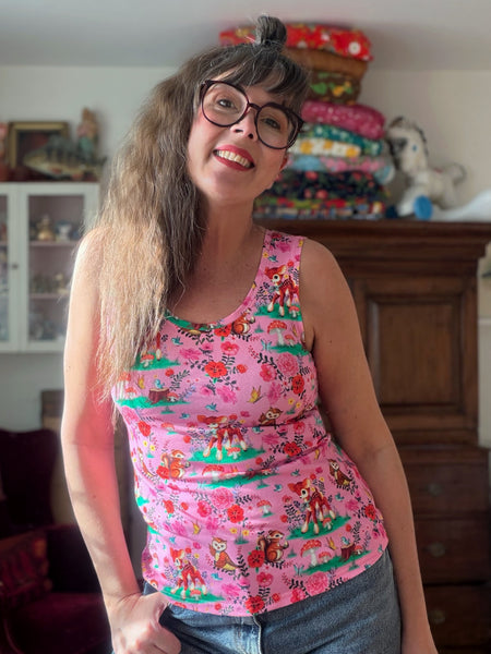 Linne, rosa med djur