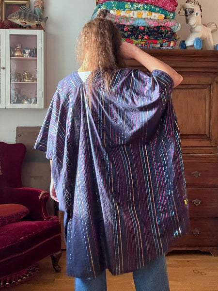 Sjok / kaftan med knappar, mörkblått med glitterränder