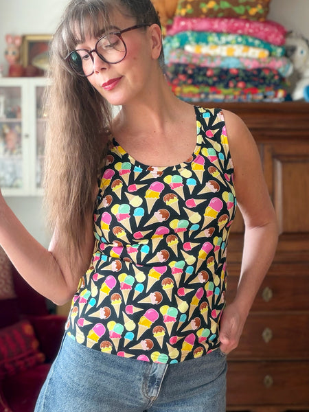 Linne, svart med färgglada glassar