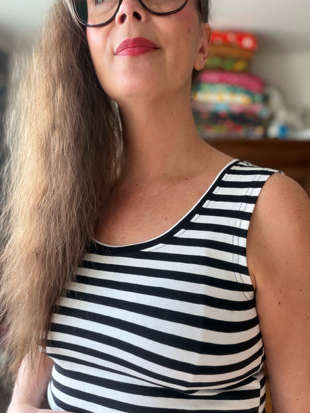 Linne, klassiskt randigt i svart & vitt