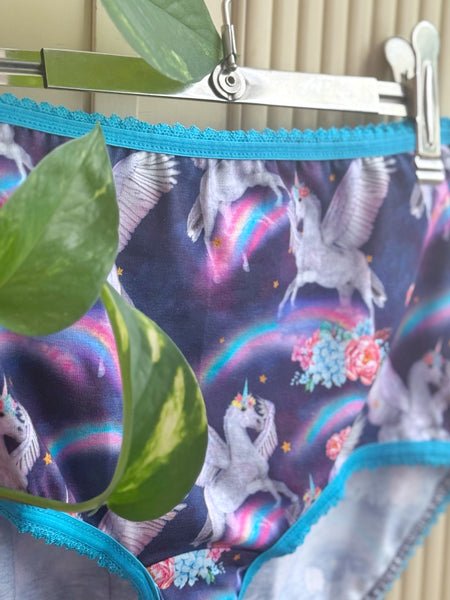 Trosor med enhörningar