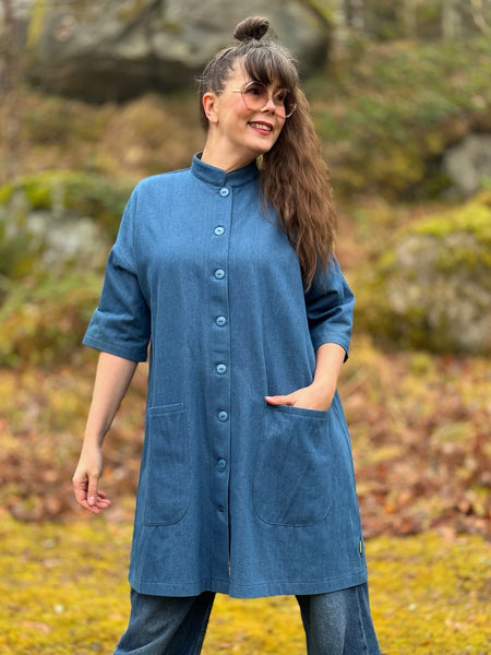 Städrock i jeanstyg