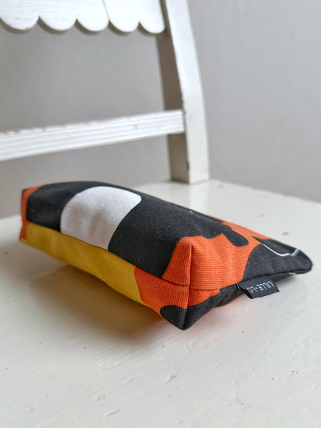 Necessär med katter