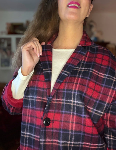 Oversized kavaj i rödrutig ull