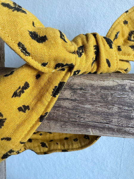 Hårband med leopardmönster