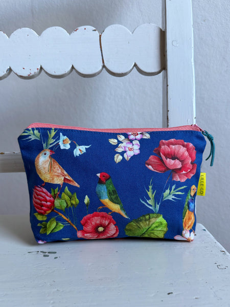 Necessär med fåglar & blommor
