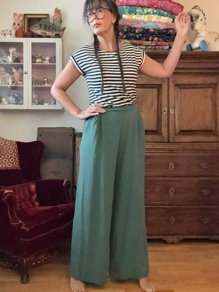 Vida byxor med justerbar linning, dimmgröna