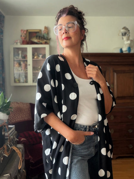 Sjok / kaftan svart med stora prickar