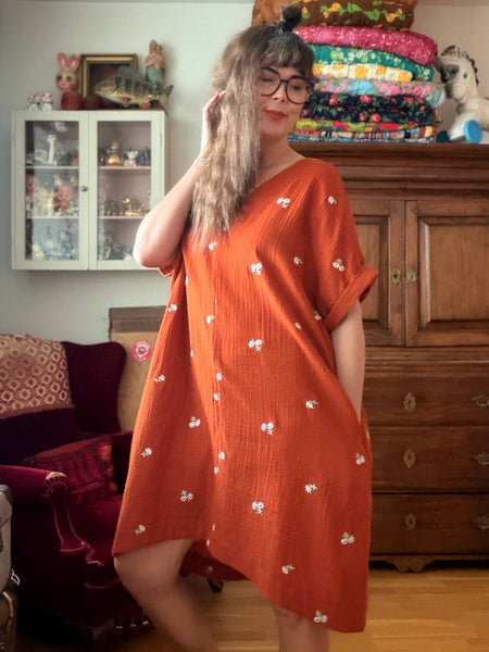 A-formad klänning / tunika  i tegelfärgad muslin