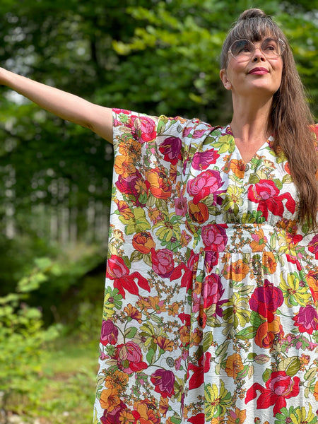 Spektakel / kaftanklänning blommig
