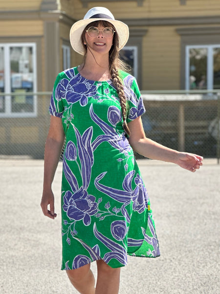 A-linjeklänning i grönt & lila