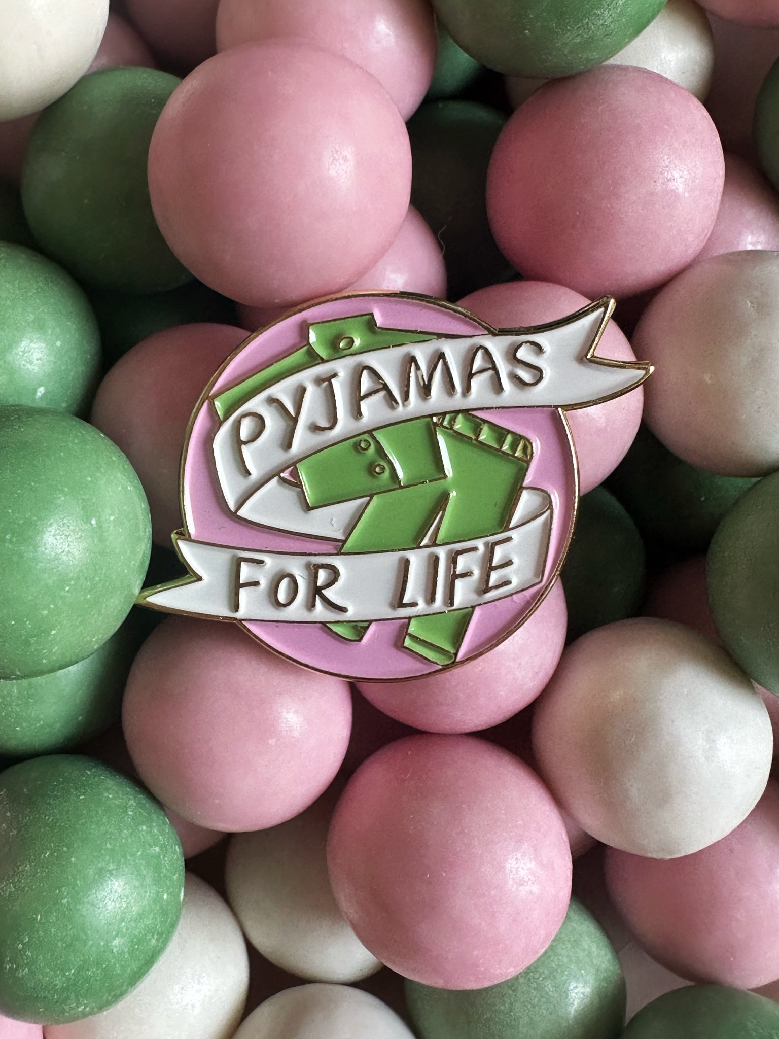 Pin, pyjamas