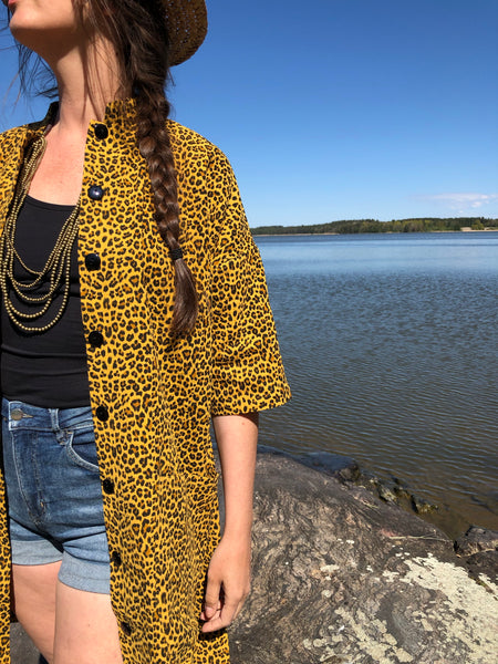 Städrock i leopardmönster