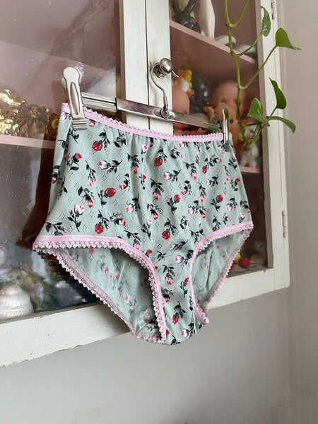 Trosor, ljusgröna i 100% bomull