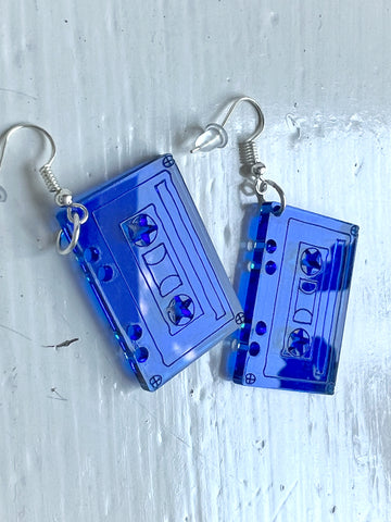 Örhängen, blå kassettband
