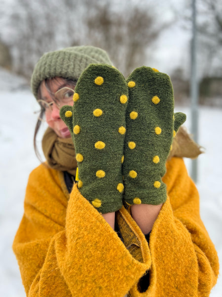 Tumvantar gröna med prickar