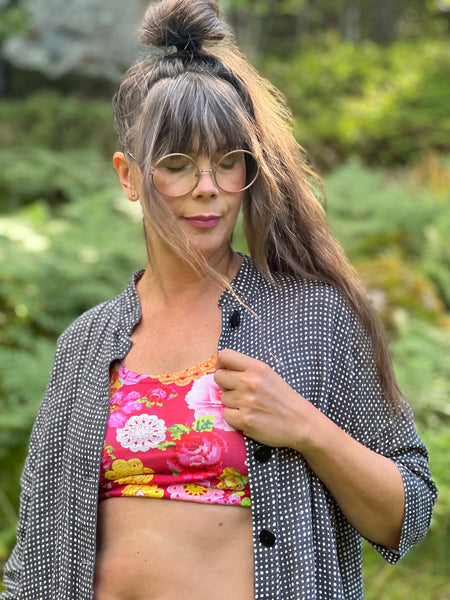 Städrock, svart med vita prickar