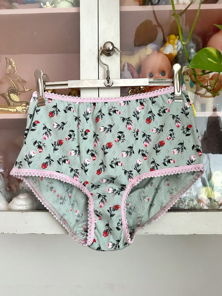 Trosor, ljusgröna i 100% bomull